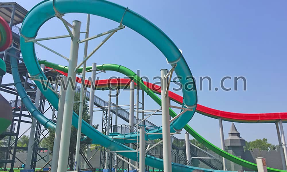 惊险刺激的大回环滑道