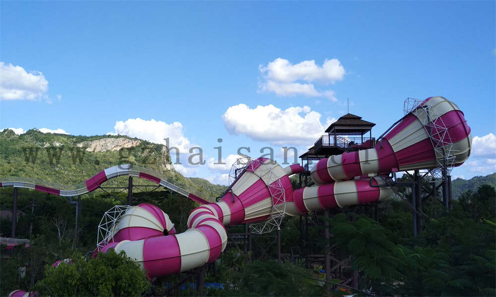 水上滑梯厂创新引领者：刺激与安全的完美结合