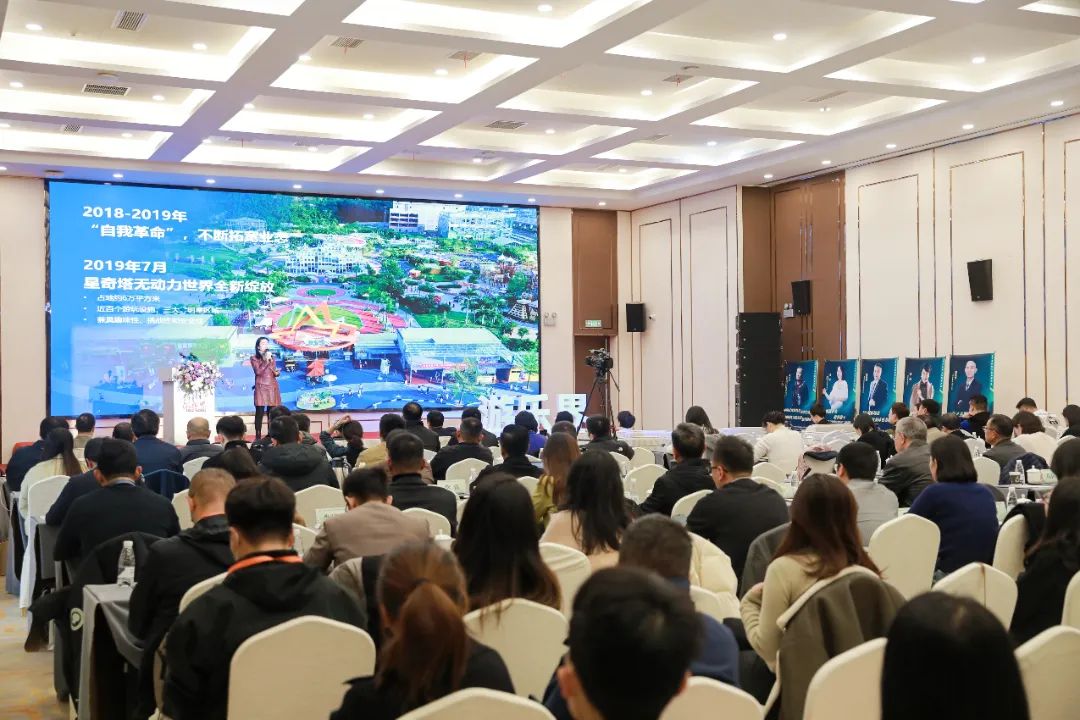 金冠荣耀，见证卓越！jinnianhui今年会游乐斩获两项重量级大奖